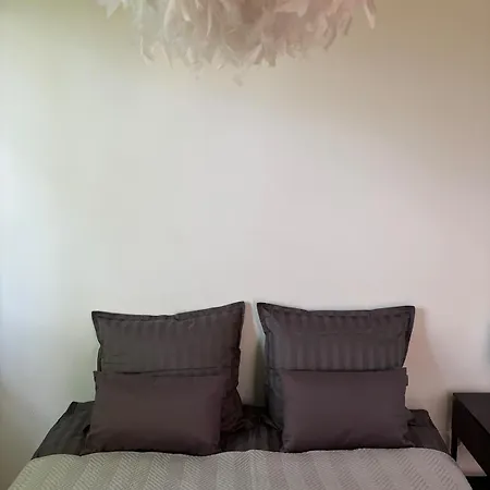 2-room By Telliskivi & Old Town, Free Private Parking Lägenhet