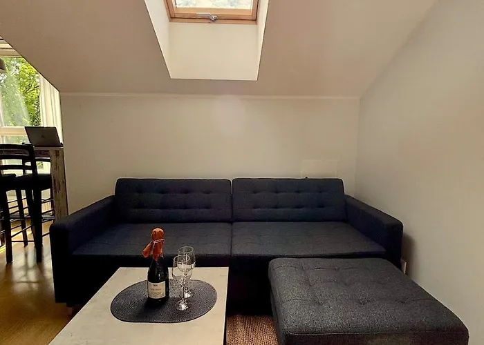 2-room By Telliskivi & Old Town, Free Private Parking * Tallin