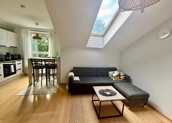 2-room By Telliskivi & Old Town, Free Private Parking * タリン